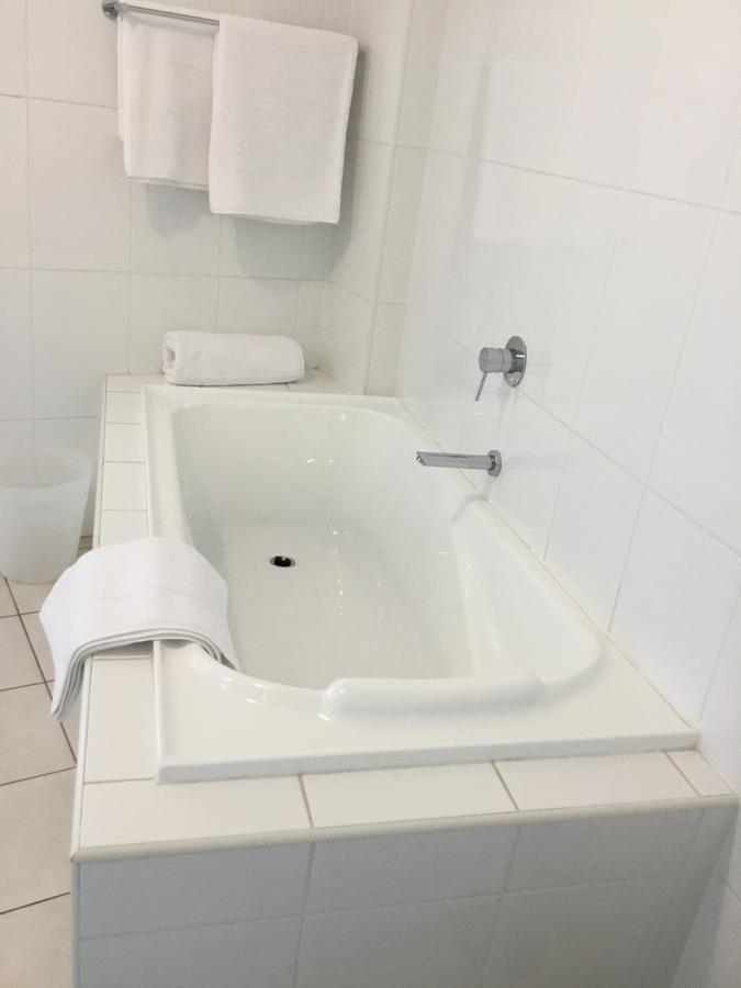 Wallaroo Marina Waterfront Luxe Apartment Экстерьер фото